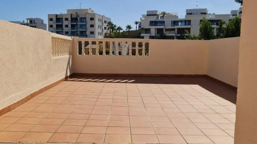 124m² villa for sale, Alicante, Spain No. 966 № 2