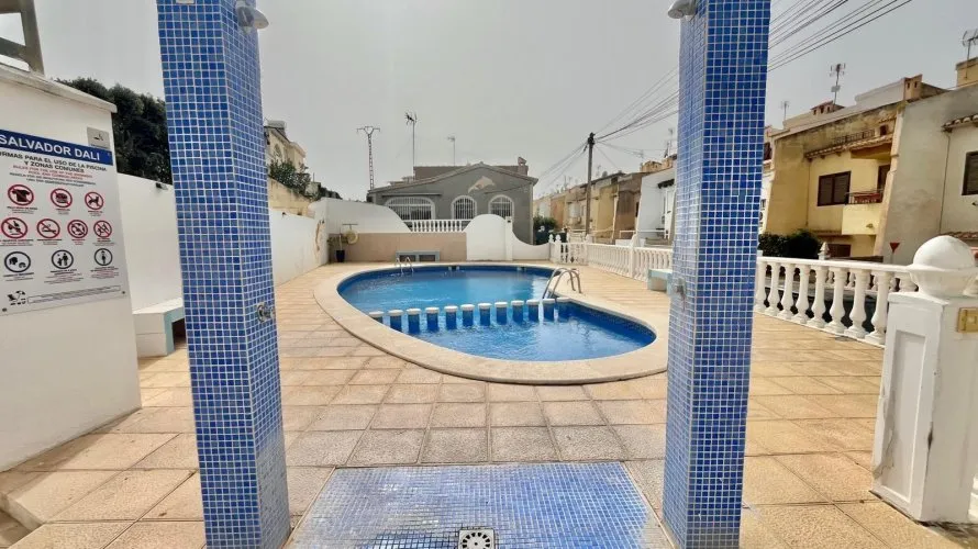 2 bedrooms apartment for sale, Torrevieja, Spain No. 1056 № 7