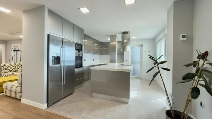 4 bedrooms penthouse for sale, Villajoyosa, Spain No. 1132 № 14
