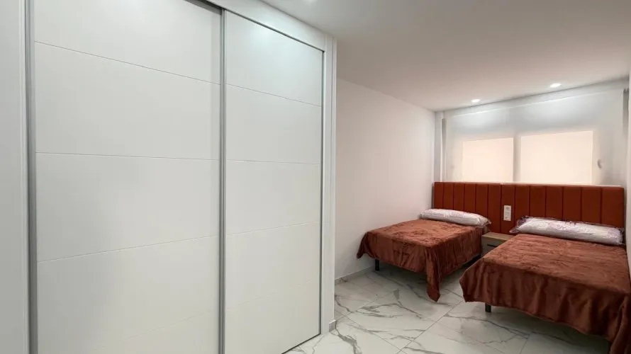 2 bedrooms apartment for sale, Torrevieja, Spain No. 1000 № 14