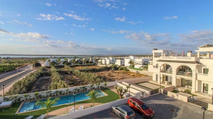 2 bedrooms apartment for sale, Ciudad Quesada, Spain No. 1216 № 12
