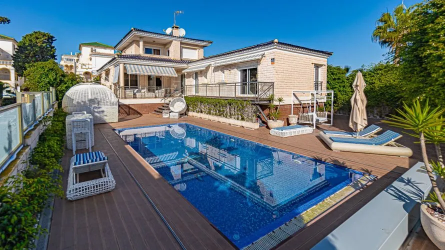 370m² villa for sale, La Mata, Spain No. 1061