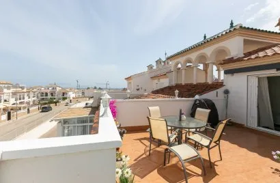 89m² penthouse for sale, Torrevieja, Spain No. 1100