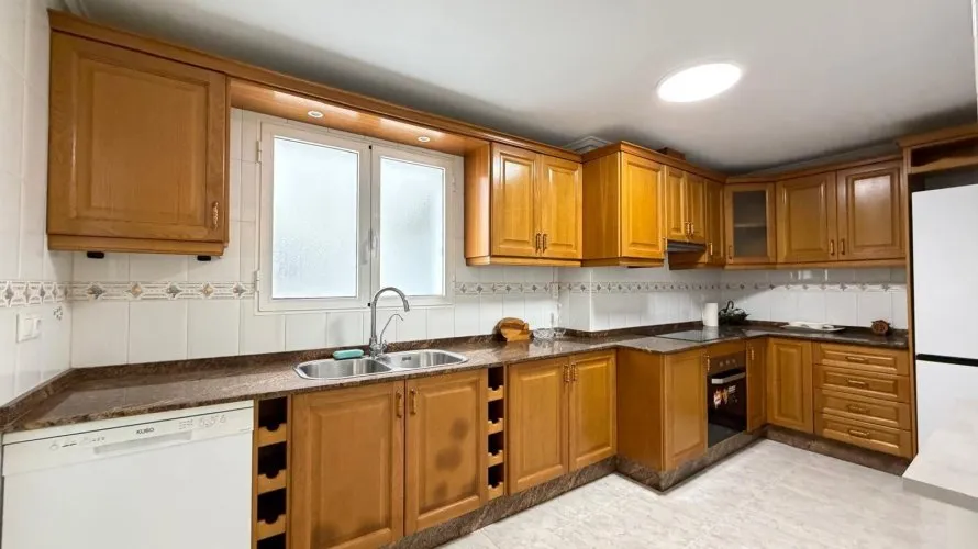 3 bedrooms apartment for sale, Torrevieja, Spain No. 996 № 12