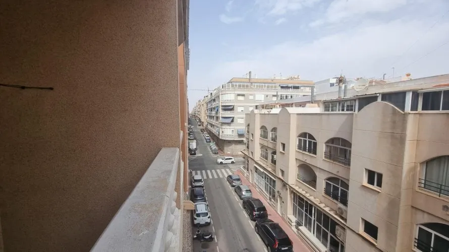 2 bedrooms apartment for sale, Torrevieja, Spain No. 2054 № 1