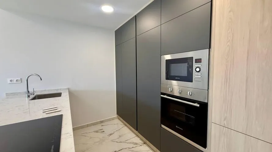 2 bedrooms penthouse for sale, Torrevieja, Spain No. 1001 № 22
