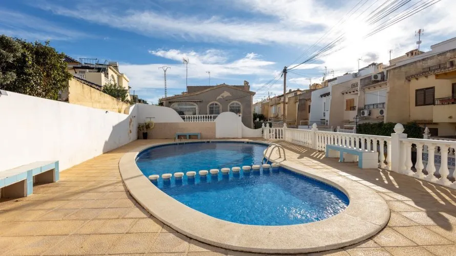 78m² house for sale, Torrevieja, Spain No. 1971 № 2