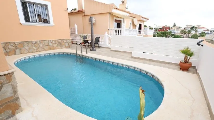 3 bedrooms apartment for sale, Campoamor, Spain No. 1378 № 1