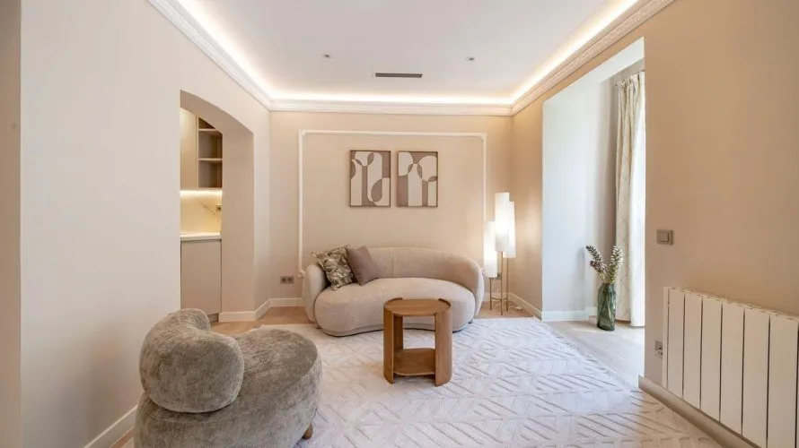 2 bedrooms apartment for sale, Madrid, Spain No. 1039 № 1