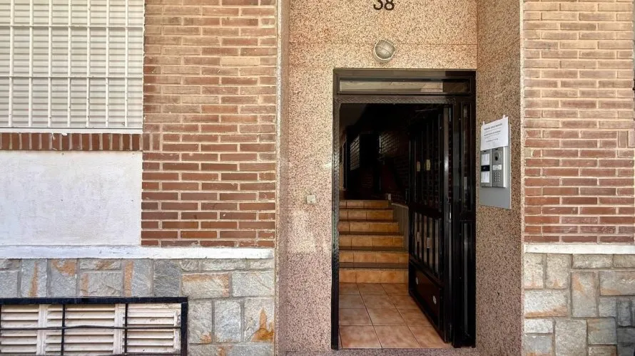2 bedrooms apartment for sale, Torrevieja, Spain No. 2194 № 1