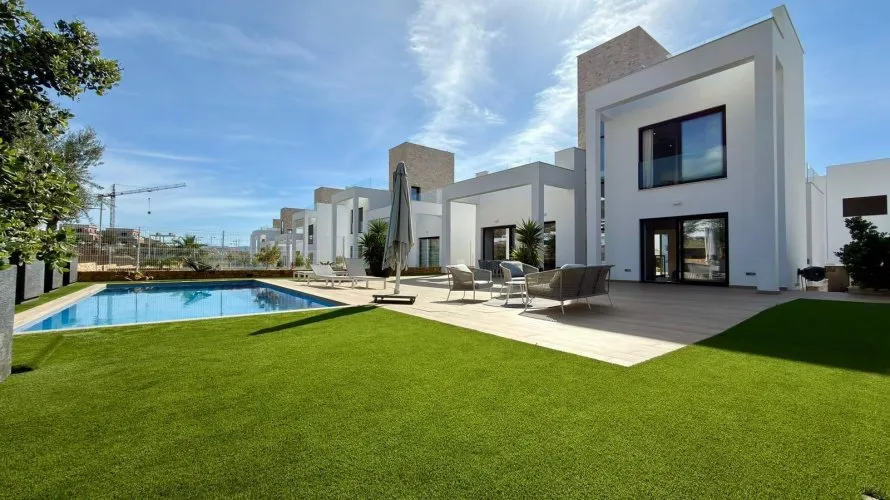 5 bedrooms villa for sale, Finestrat, Spain No. 1035 № 1