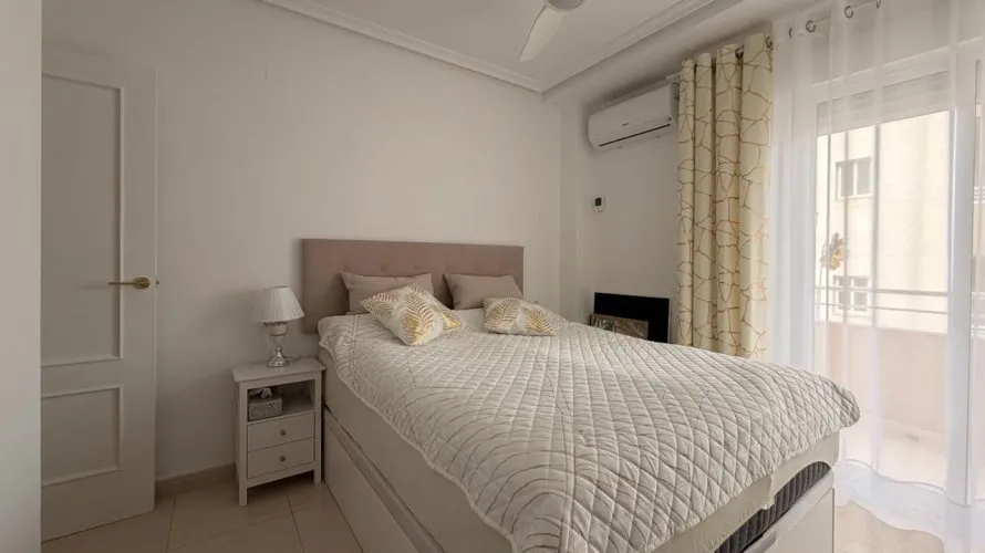 3 bedrooms apartment for sale, Torrevieja, Spain No. 2165 № 25