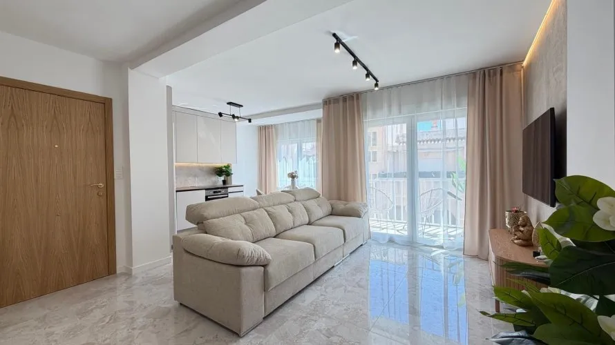 3 bedrooms penthouse for sale, Torrevieja, Spain No. 1053 № 2