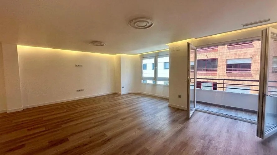 3 bedrooms apartment for sale, Alicante, Spain No. 1330 № 1
