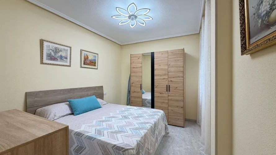 3 bedrooms apartment for sale, Torrevieja, Spain No. 996 № 8
