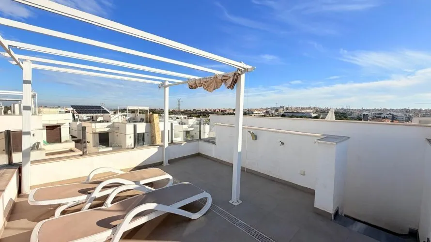 3 bedrooms apartment for sale, La Florida, Spain No. 1038 № 22