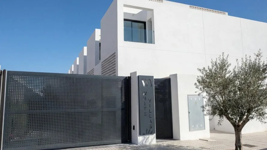 3 bedrooms villa for sale, Albir, Spain No. 1029 № 9