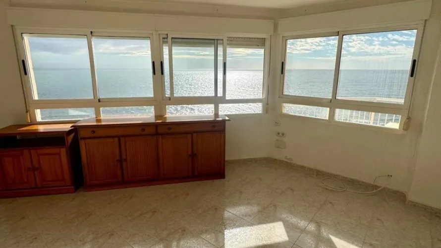 4 bedrooms apartment for sale, Torrevieja, Spain No. 977 № 4