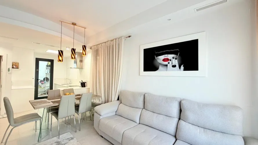 3 bedrooms apartment for sale, La Florida, Spain No. 1038 № 6