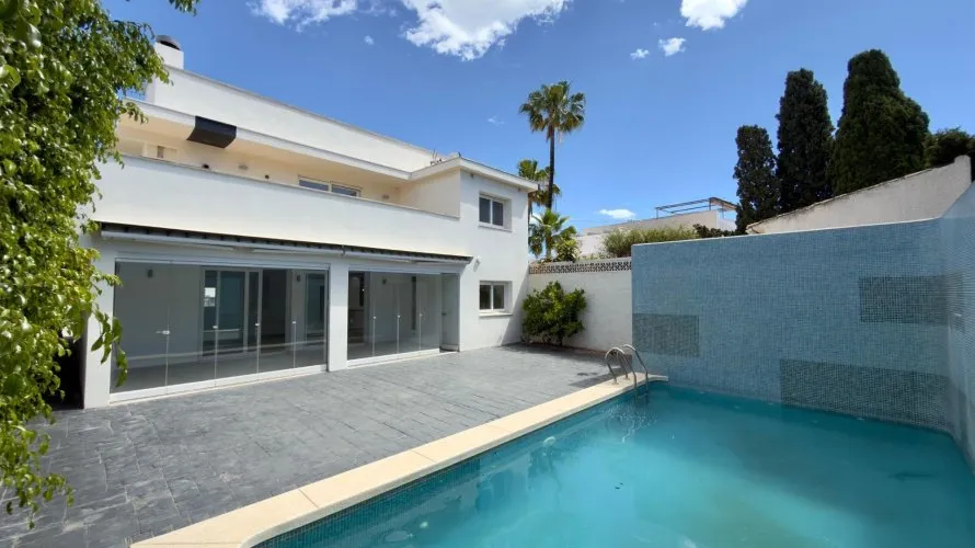 4 bedrooms house for sale, Albir, Spain No. 1165 № 15