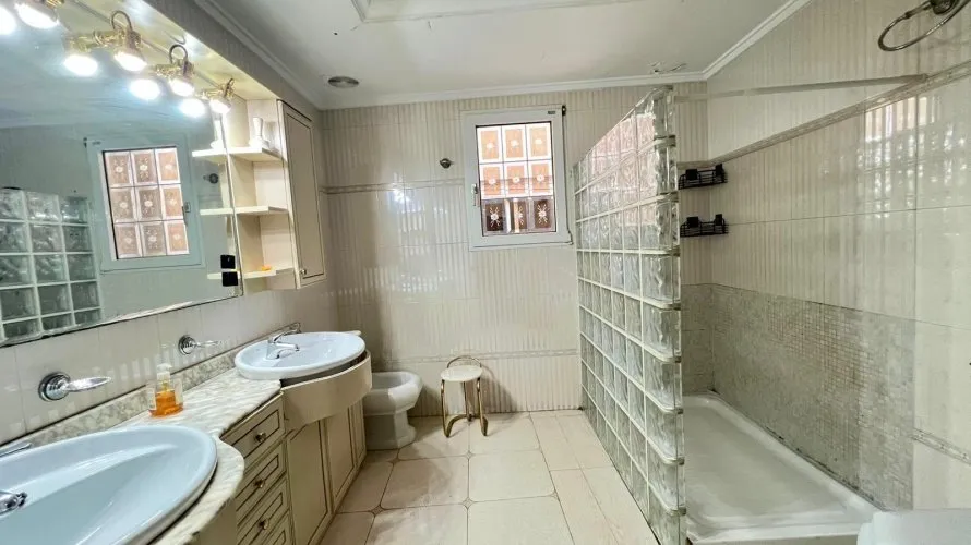 4 bedrooms apartment for sale, Torrevieja, Spain No. 2150 № 16