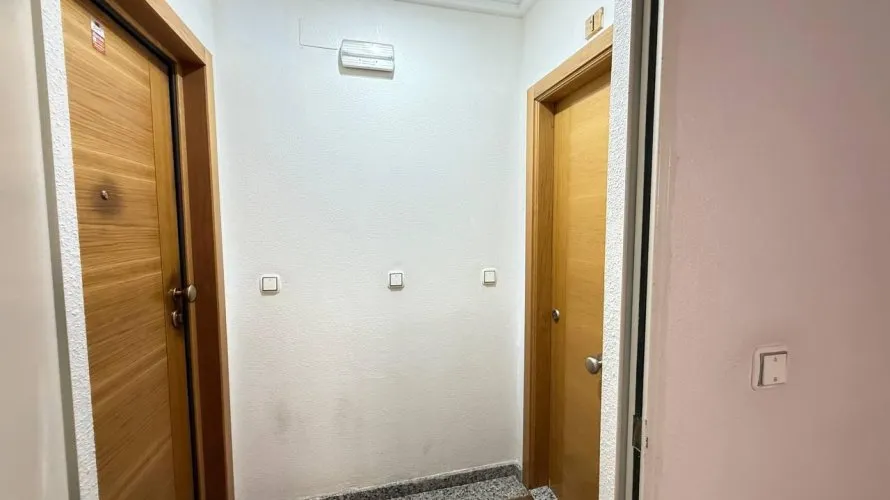1 bedroom apartment for sale, Torrevieja, Spain No. 2052 № 1