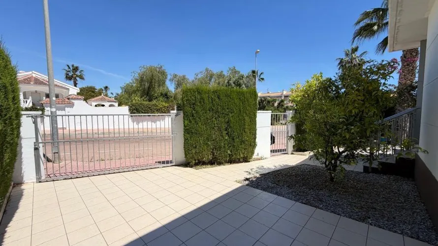4 bedrooms villa for sale, Ciudad Quesada, Spain No. 1101 № 3