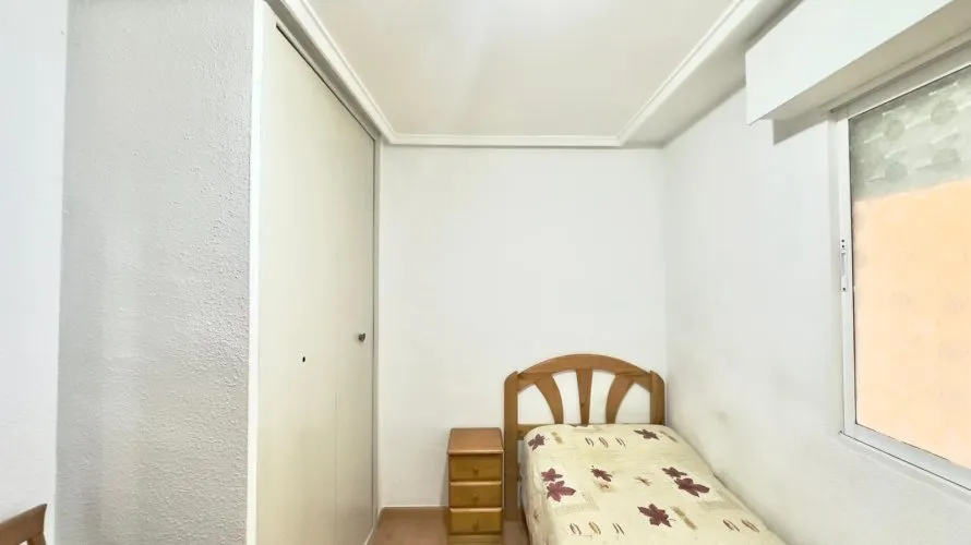 2 bedrooms apartment for sale, Torrevieja, Spain No. 2121 № 11
