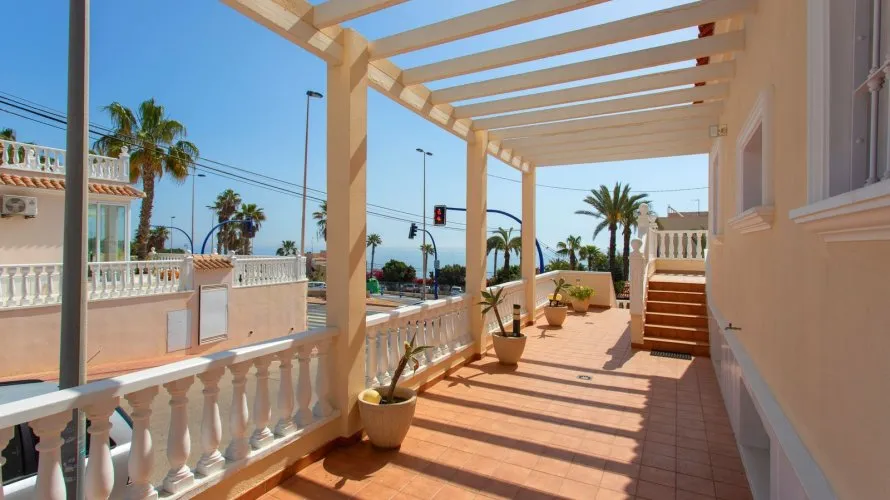 180m² villa for sale, Torrevieja, Spain No. 1950 № 24