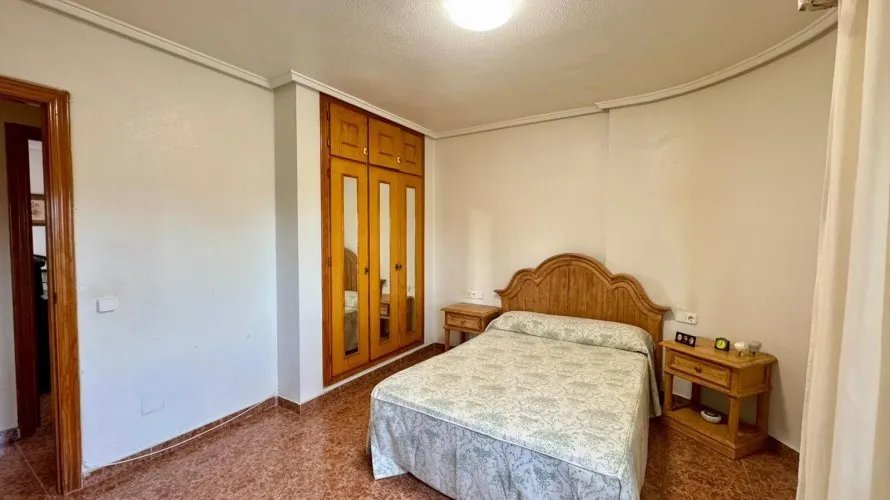 3 bedrooms apartment for sale, Torrevieja, Spain No. 1031 № 8