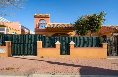 79m² apartment for sale, Torrevieja, Spain No. 998
