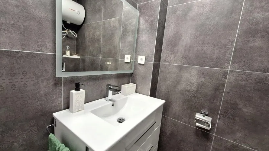 33m² apartment for sale, Torrevieja, Spain No. 2099 № 1