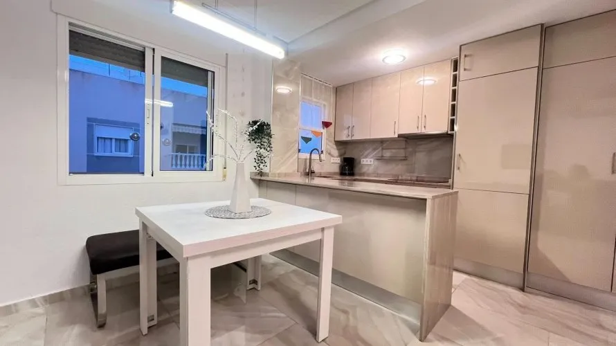 60m² apartment for sale, Torrevieja, Spain No. 2093 № 7