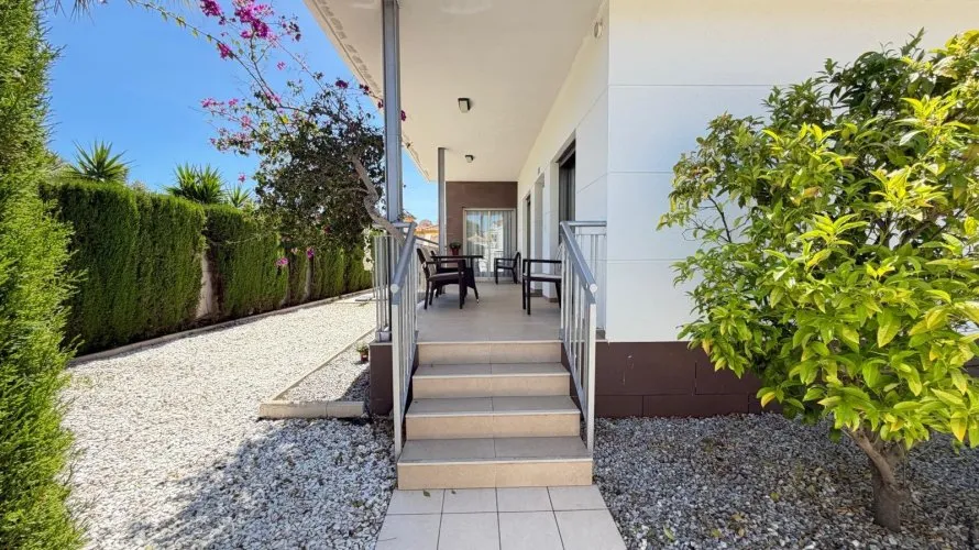 4 bedrooms villa for sale, Ciudad Quesada, Spain No. 1101