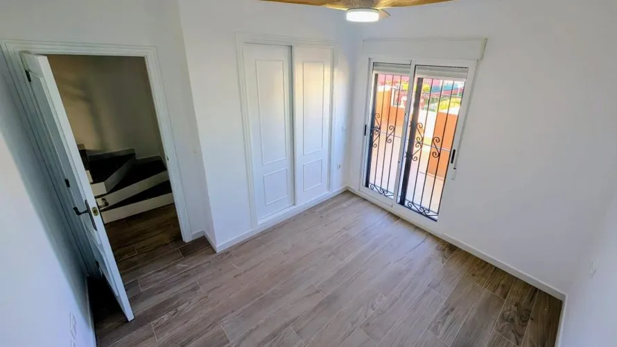 95m² apartment for sale, La Florida, Spain No. 1162 № 5