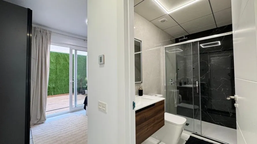 2 bedrooms apartment for sale, Torrevieja, Spain No. 1386 № 7