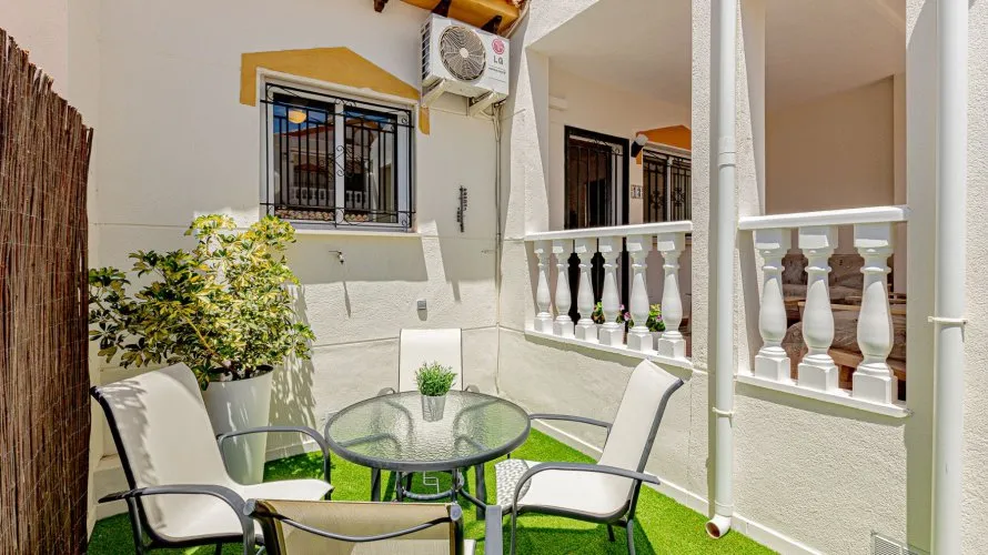 82m² house for sale, La Florida, Spain No. 1062 № 1
