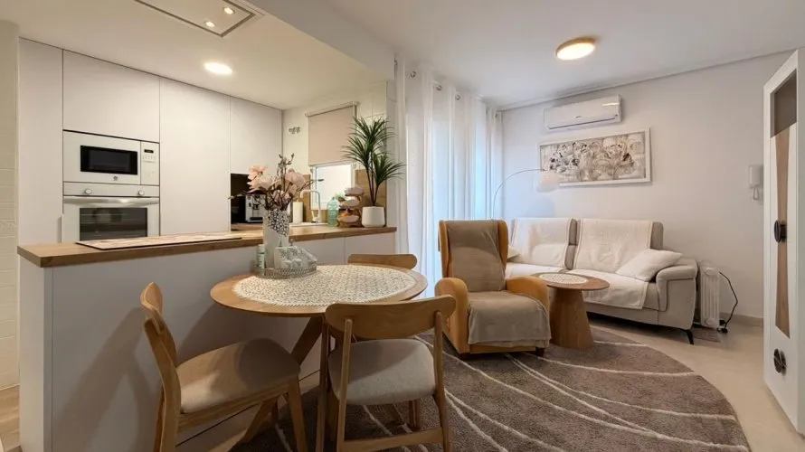 3 bedrooms apartment for sale, Torrevieja, Spain No. 2165 № 16