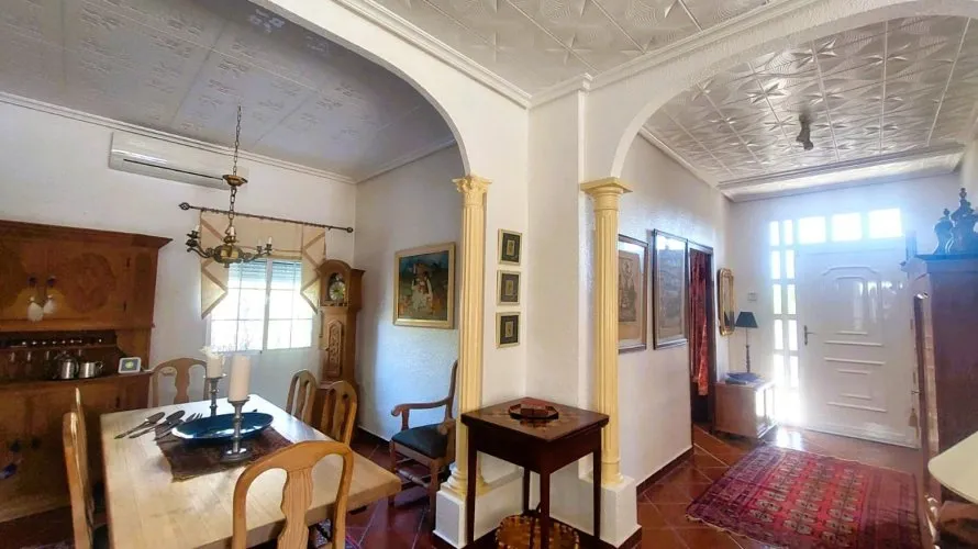 5 bedrooms house for sale, La Marina, Spain No. 1241 № 5