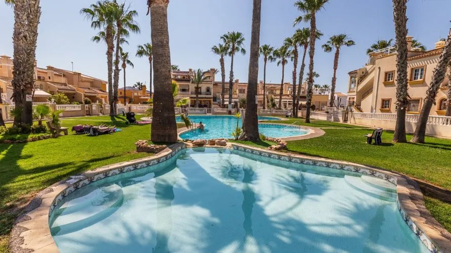 73m² apartment for sale, Playa Flamenca II, Spain No. 1099 № 2