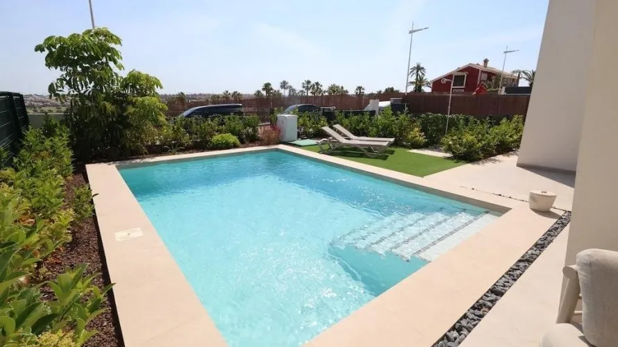 3 bedrooms villa for sale, Algorfa, Spain No. 1377 № 2
