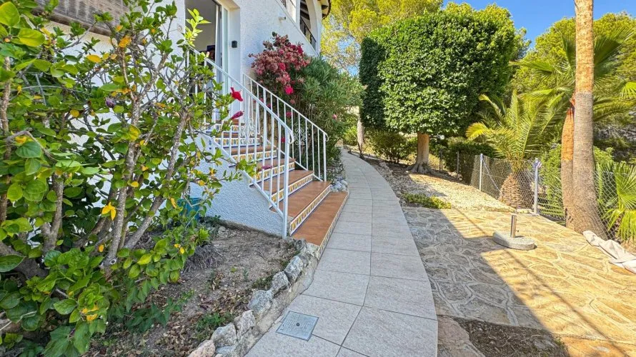3 bedrooms villa for sale, La Nucia, Spain No. 1185 № 12