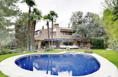 5 bedrooms apartment for sale, Villaviciosa de Odon, Spain No. 1311