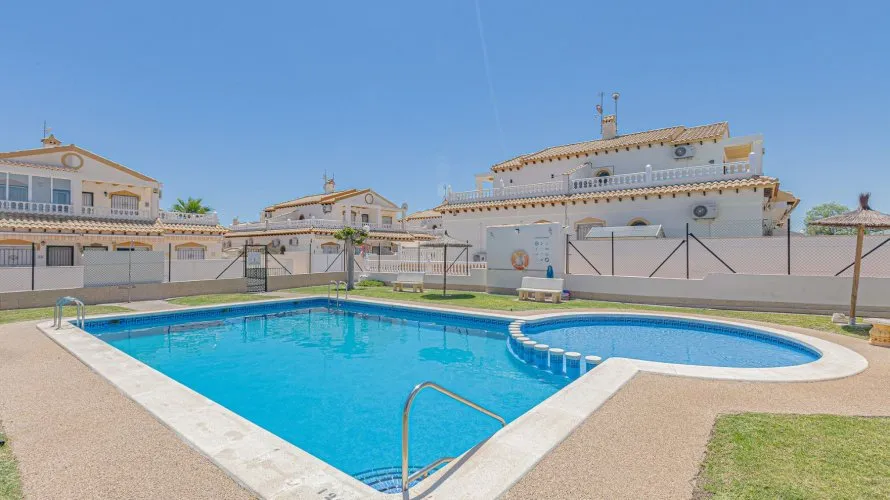 82m² house for sale, La Florida, Spain No. 1062 № 2