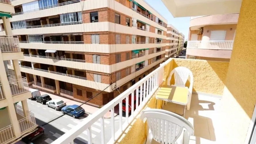 3 bedrooms apartment for sale, Torrevieja, Spain No. 1137 № 1