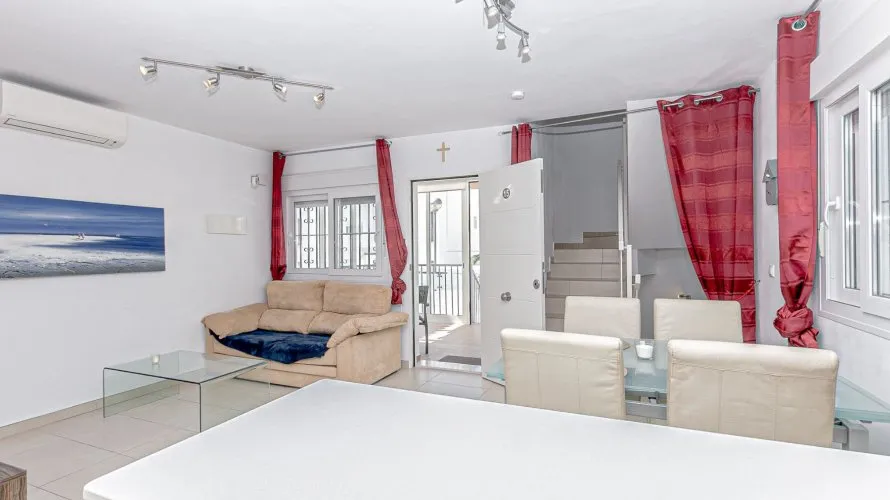 143m² villa for sale, San Fulgencio, Spain No. 1064 № 13