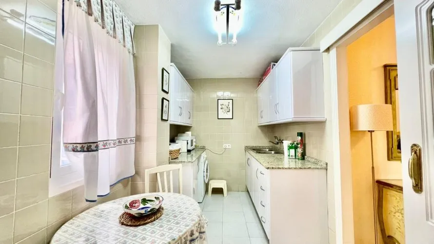 3 bedrooms apartment for sale, Torrevieja, Spain No. 994 № 20