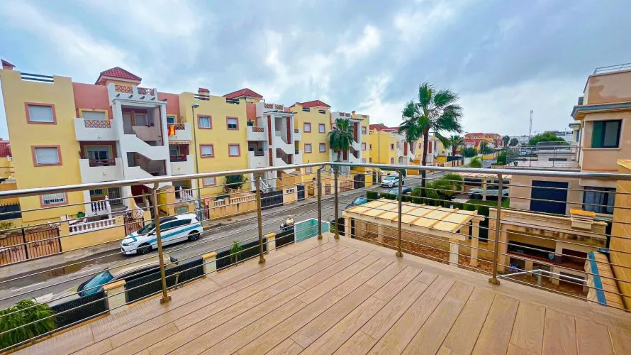5 bedrooms villa for sale, La Zenia, Spain No. 1270 № 10