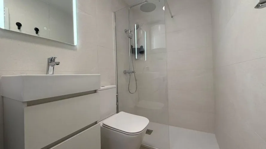 2 bedrooms apartment for sale, Torrevieja, Spain No. 2187 № 11