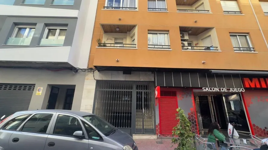 2 bedrooms apartment for sale, Torrevieja, Spain No. 2121